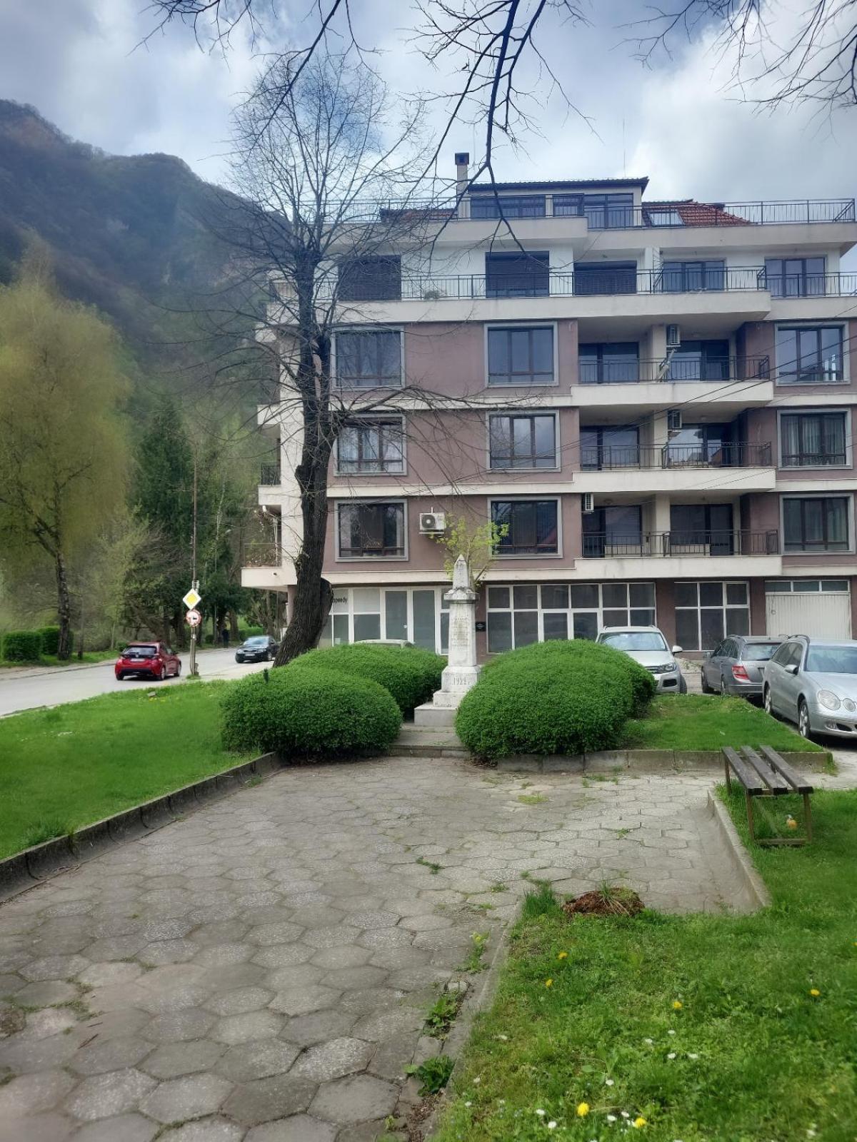Luxury Apartment Teteven Eksteriør bilde