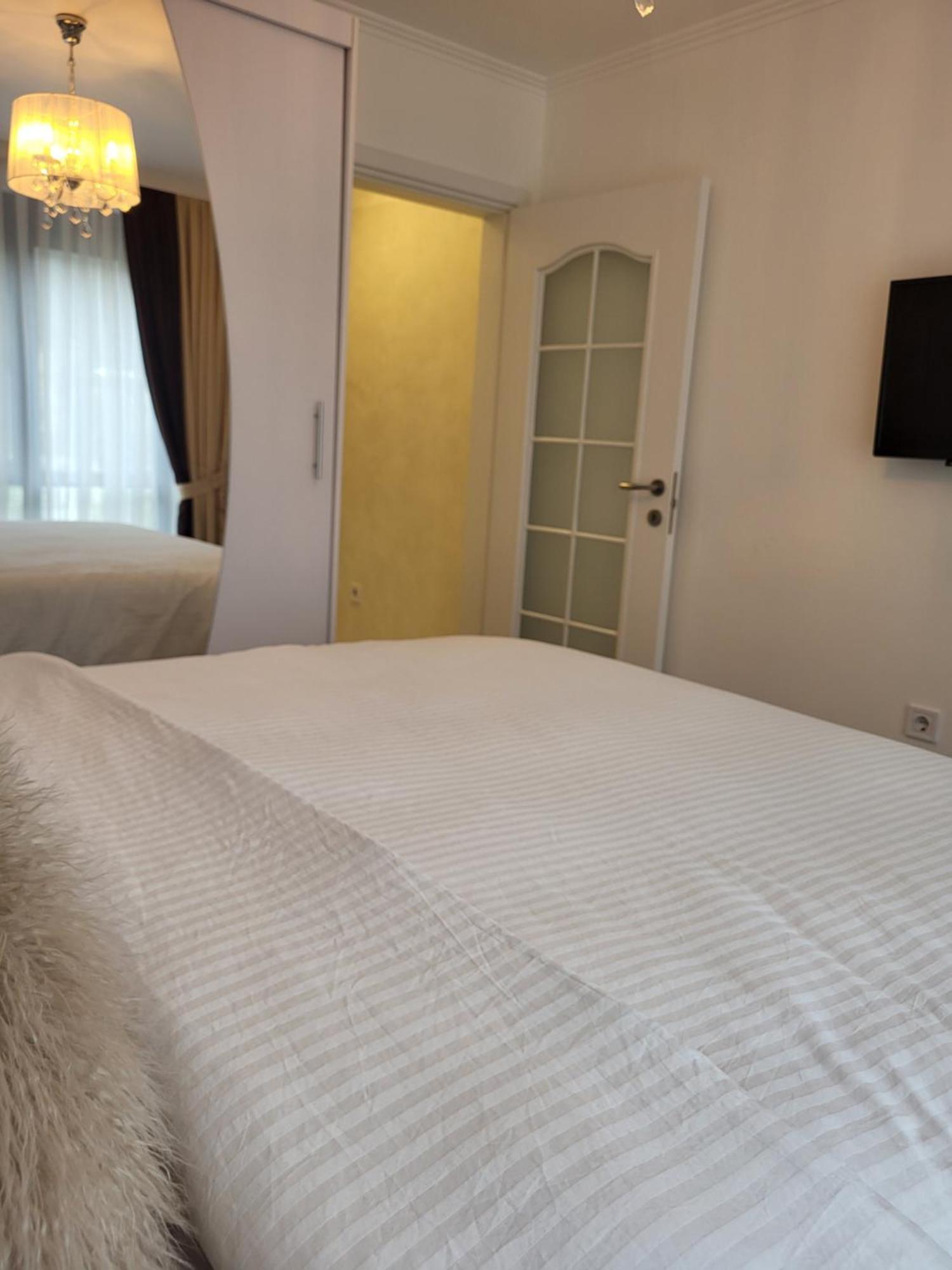 Luxury Apartment Teteven Eksteriør bilde